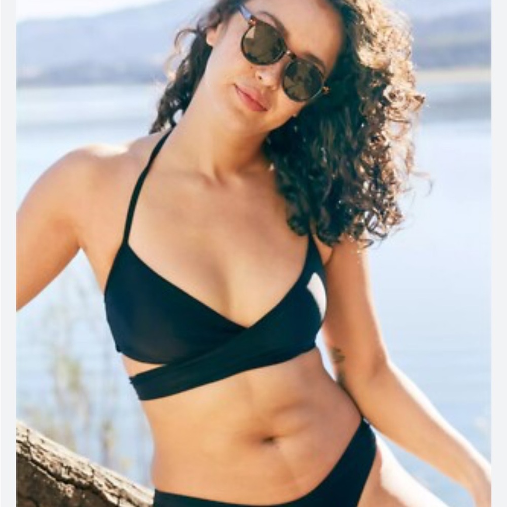 Aerie Wrap Scoop Black Halter Bikini Top